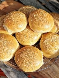 Burger Brotchen Ohne Milch Einfach Und Fluffig Simplylovelychaos Rezept Burger Brotchen Thermomix Burger Brotchen Burger Brotchen Rezept
