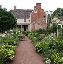 Colonial Colonial Revival Garden Design Colonial Garden House Landscape Colonial Revival