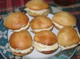 Petits Jos Louis A L Erable 1 Tasse De Cassonade 2 Oeufs 1 2 Cuil A The De Vanille 1 2 Cuil A The D Essence A L Erable 1 3 4 Maple Recipes Food Graham Recipe