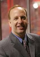 Islanders pull popular blogger's credentials to spark controversy