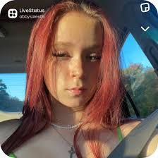 Kim Perrone's Instagram, Twitter & Facebook