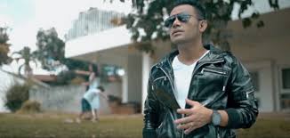 Inilah diriku dengan melodi untukmu. Kunci Gitar Dan Lirik Lagu Cinta Karena Cinta Oleh Judika Okezone Celebrity
