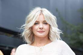 So a haircut with curtain bangs will increase dimension to your wavy bob without adding any extra 11. Curtain Bangs Styles To Try In 2021 All Things Hair Us