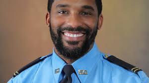 Taxi jumps curb at Rockefeller Center, severing woman's leg