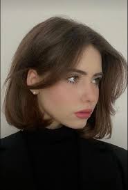 Hair dresser for textured bob with bangs?