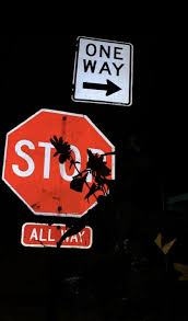 Lizenzfreies stock bild stoppschild online kaufen ✓ bildrechte zur kommerziellen & redaktionellen nutzung inkl. Kostenlose Hintergrundbilder Einbahnstrasse Kunst Signage Carmine Brand Bilder Fur Ihren Desktop Und Fotos