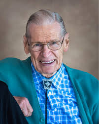 Wayne Tracey's Instagram, Twitter & Facebook