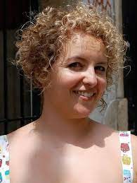 Here is one such option. 45 Best Hairstyles For Overweight Women Over 50 Short Curly Hairstyles For Women Short Natural Curly Hair Curly Hair Styles Naturally