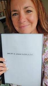 Tammy Benoit's Instagram, Twitter & Facebook