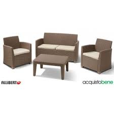 Set Da Giardino In Polirattan Che Grazie Al Particolare Intreccio Con Effetto Vimini Dona Stile Ed Eleganza In Ogni Giardino Ed In O Arredamento Vimini Cuscini