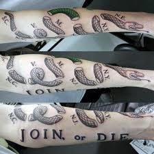 Shop' die neuesten kollektionen bequem online bei surfdome jetzt. Illustrative Style Colored Sleeve Tattoo Of Ripped Snake With Join Or Die Lettering Tattooimages Biz