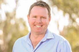 Australian lawmaker Andrew Broad quits cabinet over report he met younger  woman in Hong Kong via dating website