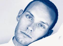 WUM: UNTITLED. '14 Performance: Shimmy Shake Earthquake