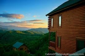 Come see just how it feels to stay up in the clouds and you'll never want to stay anywhere else but awesome view lodge. Pigeon Forge Cabin Smoky S Awesome View 1 Bedroom Sleeps 10 Smoky Mountains Cabins Pigeon Forge Cabin Rentals Pigeon Forge Cabins