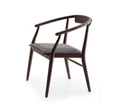 Stained seat and backrest ‒ seat and backrest made from natural oak plywood stained with the mogensen designed this solid wood dining bench in 1956. B B Italia Jens Armchair Chair Design Wooden World Market Dining Chairs Wooden Dining Chairs