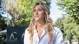 Se vuole che le dica se per una esclusiva ho dovuto sedurre un uomo, certo che è. Annalisa Chirico Il Foglio