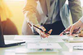 Legea salarizării bugetare din 2017 prevede cumul de funcții pentru profesori, medici și asistenți sociali. Ce Este Cumulul De Functii Definitie Conditii Tratament Fiscal