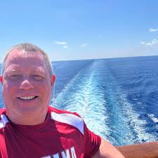 Vibrating headrest in second row seats