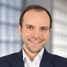 I am proud to announce that I have graduated from EBS Universität für  Wirtschaft und Recht with a specialisation in Finance! The past three years  have been an enriching experience and I'm