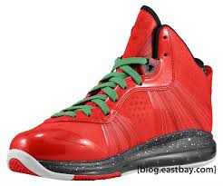 The nike lebron 8 xmas exclusive has all it takes to spread the holiday cheer. Nike Lebron 8 V2 Christmas Sneakernews Com