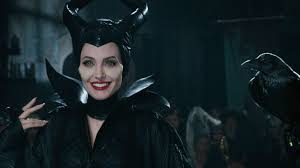 La comédienne britannique ella purnell, 21 ans, est la jeune star qui monte fort actuellement. Maleficent Review Movie Reviews Game Reviews More Comment