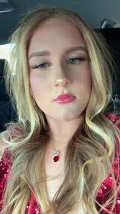 larue🫶🏻 (@larue.marie)