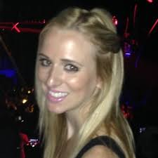 Julie Knoll's Instagram, Twitter & Facebook