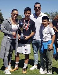 His birthday, what he did before fame, his family life, fun trivia facts, popularity rankings, and more. Esteban Paredes Jr Campeon Con Colo Colo Sub 14