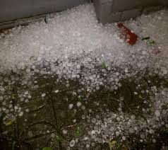 Fortes tempestades atingiram a região de edmonton, no estado de alberta, e moradores registraram granizo do tamanho de bolas de tênis. Municipios Do Rj Tem Chuva De Granizo Videos Rio De Janeiro G1