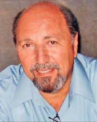 Dennis Renz's Instagram, Twitter & Facebook