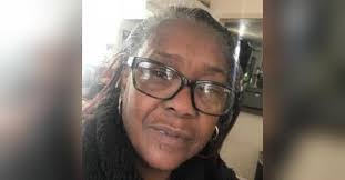 Cynthia Slade's Instagram, Twitter & Facebook