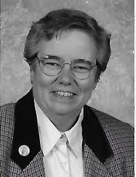 Claudia Comer's Instagram, Twitter & Facebook