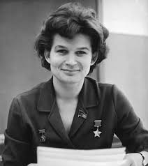 Имеет звание героя советского союза. Kultura Yaroslavii On Twitter Valentina Vladimirovna Tereshkova Nasha Legendarnaya Zemlyachka Pervaya V Mire Zhenshina Kosmonavt Geroj Sovetskogo Soyuza Deputat Gosudarstvennoj Dumy Rf Nasha Chajka Https T Co A6jeht8y6q Https T Co 0xxlhmtzns