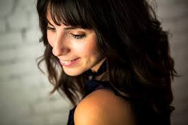 Raquel Victoria's Instagram, Twitter & Facebook