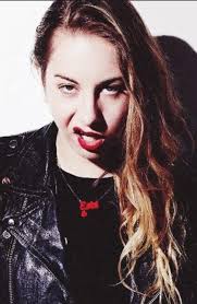 ESTE BASSFACE HAIM (@estebassface)