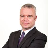 100+ perfiles de «Marty Ring»