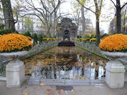 It was designed for anoter medici princess. Chrysantheme Party Dans Le Jardin Du Luxembourg Paris 6e Paris Cote Jardin