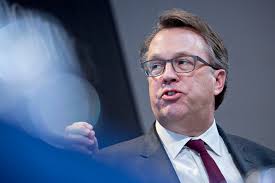 Traders Stuck Between Two Fed Options After Williams Kerfuffle