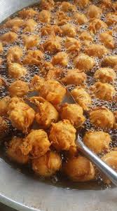 Perfect to be eaten with some chili sauce. Cekodok Bilis Rangup Dan Kurang Berminyak Pesona Pengantin