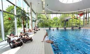 Geschaftsfuhrer Marc Bunse Das Alte Hallenbad Hat Seinen Lebenszyklus Erreicht Stadtwerke Mochten Neues Freizeitbad Bauen Ratingen