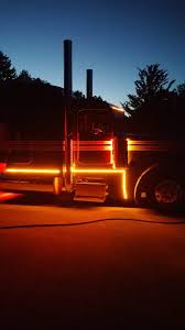Pin On 379 Peterbilt Custom Peterbilt Peterbilt 379 389