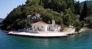 Ημερήσια εκδρομή στο νησί τρίκερι: Agia Kyriakh To Ekklhsaki Toy Braxoy My Lefkada