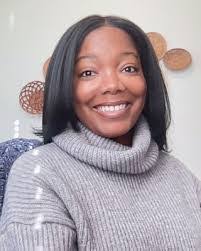 Monique Sorensen's Instagram, Twitter & Facebook