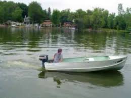 1956 14 5ft Lone Star Commander Aluminum Boat 58 Evinrude Fast Twin Outboard Motor Clb Very Close To The Boat My Dad Had Boat Aluminum Boat Boat Projects