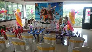 I included a little bit of paris in this circus themed birthday party! Madagascar Kids Play Area Party Venue Basaveshwara Nagar