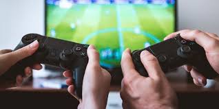 Multiplayer Games Can Be Played By Two Or More People Playing Video Games With Others Is The Best Way To Play Games You C Multiplayer Games Games Play Online