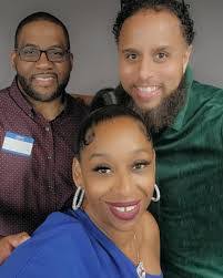 Michele Garrett's Instagram, Twitter & Facebook