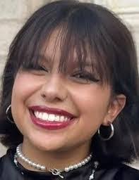 Traci Mendoza's Instagram, Twitter & Facebook