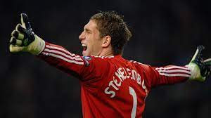 Football statistics of maarten stekelenburg including club and national team history. Stekelenburg Wechselt Nach Rom Uefa Europa League Uefa Com