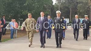 The gratuity of the educational act, accommodation and equipment, opportunities for exchange of experience with military and civilian students, nationally and internationally, practice in the marine. Zeci De Elevi La Deschiderea Noului An La Colegiul NaÈional Militar Alexandru Ioan Cuza Mihai Fifor Prezent La Eveniment Galerie Foto Video